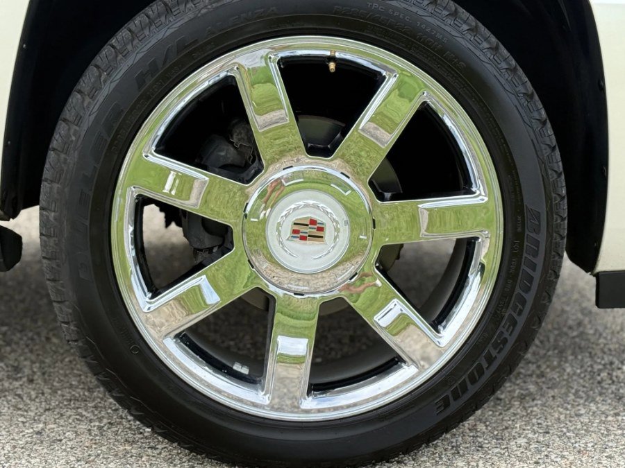 Used 2009 Cadillac Escalade Hybrid image 22