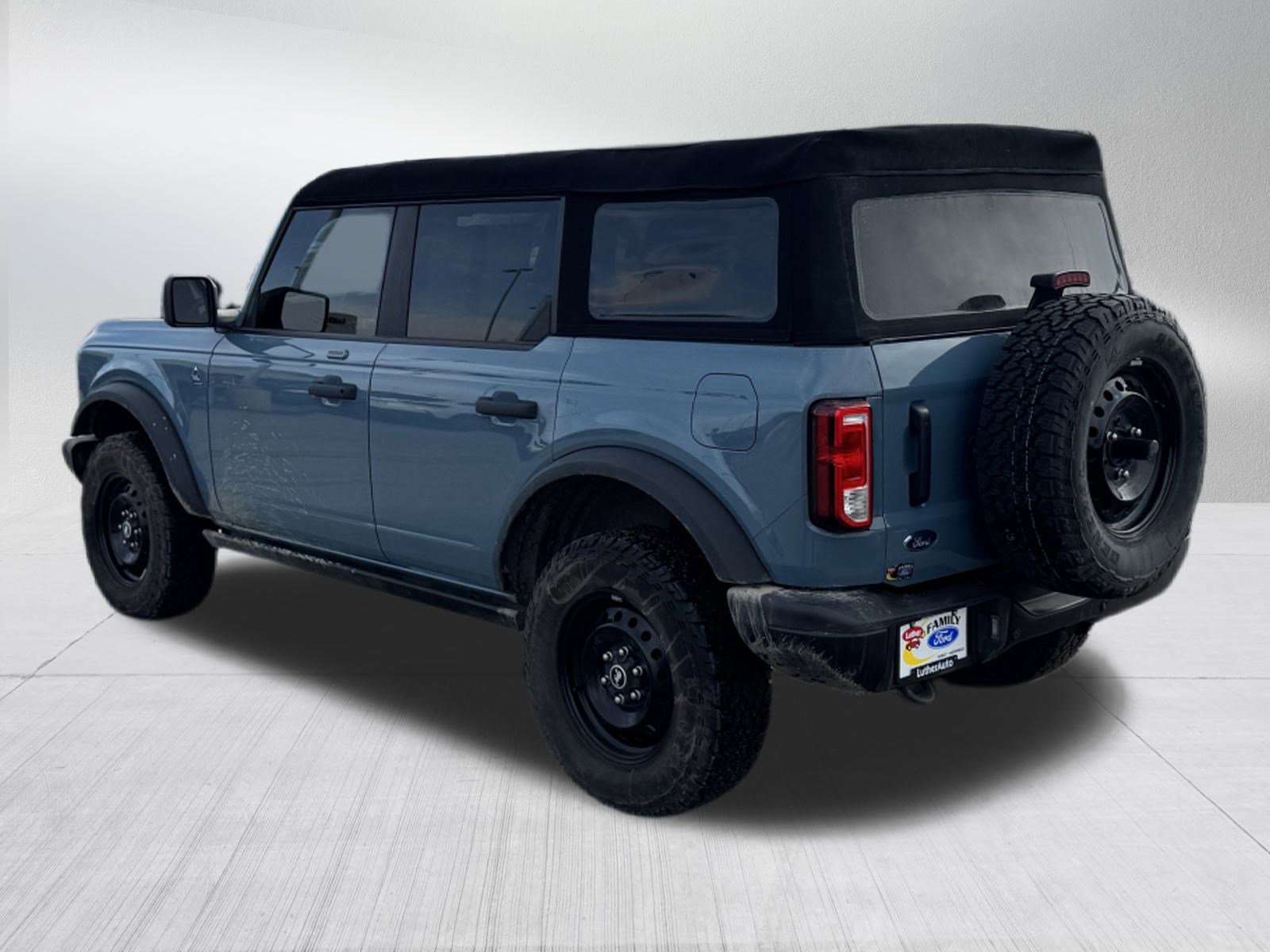 Certified 2023 Ford Bronco Black Diamond image 5