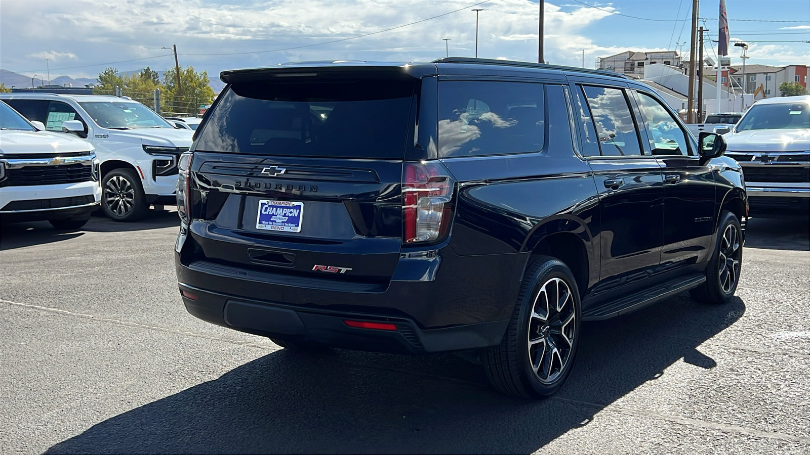 Certified 2023 Chevrolet Suburban RST AWD/4WD image 5