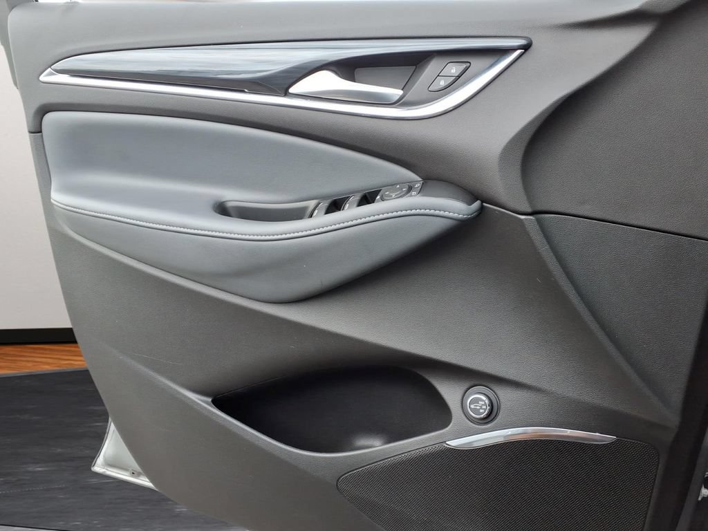 Certified 2024 Buick Enclave Essence FWD image 16