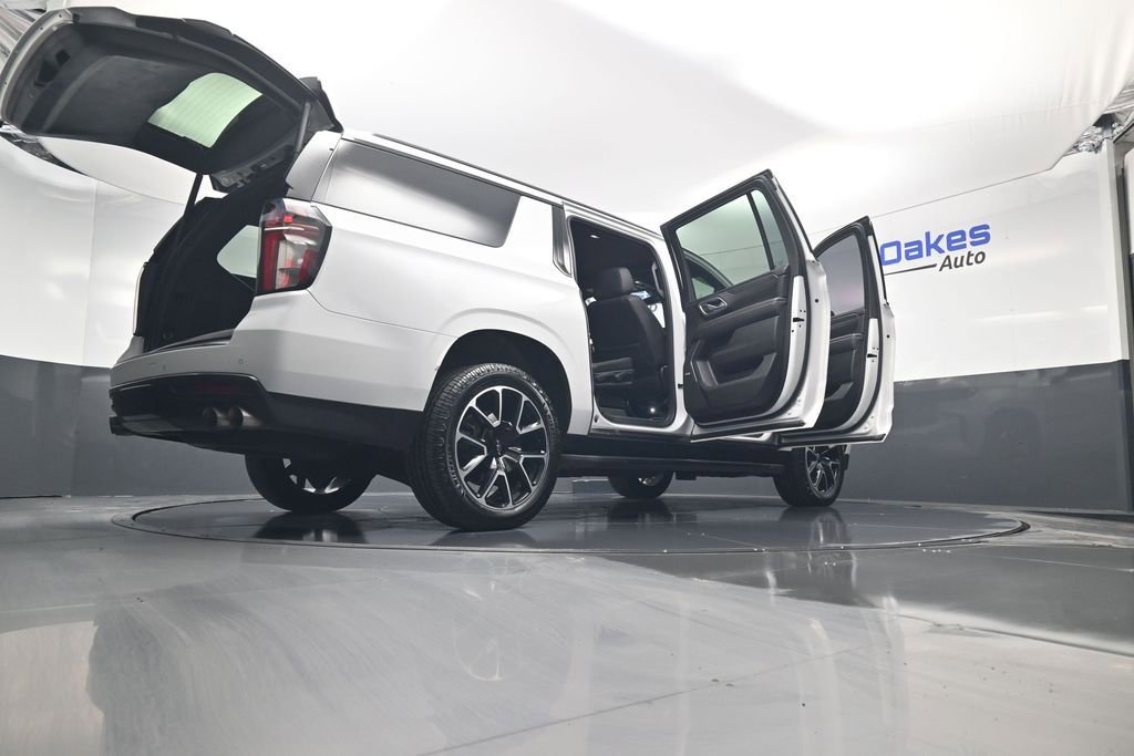 Used 2022 Chevrolet Suburban RST w/ Sport Performance Package AWD/4WD image 63