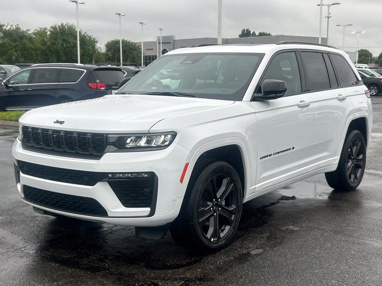 New 2027 Jeep Grand Cherokee Limited AWD/4WD image 7