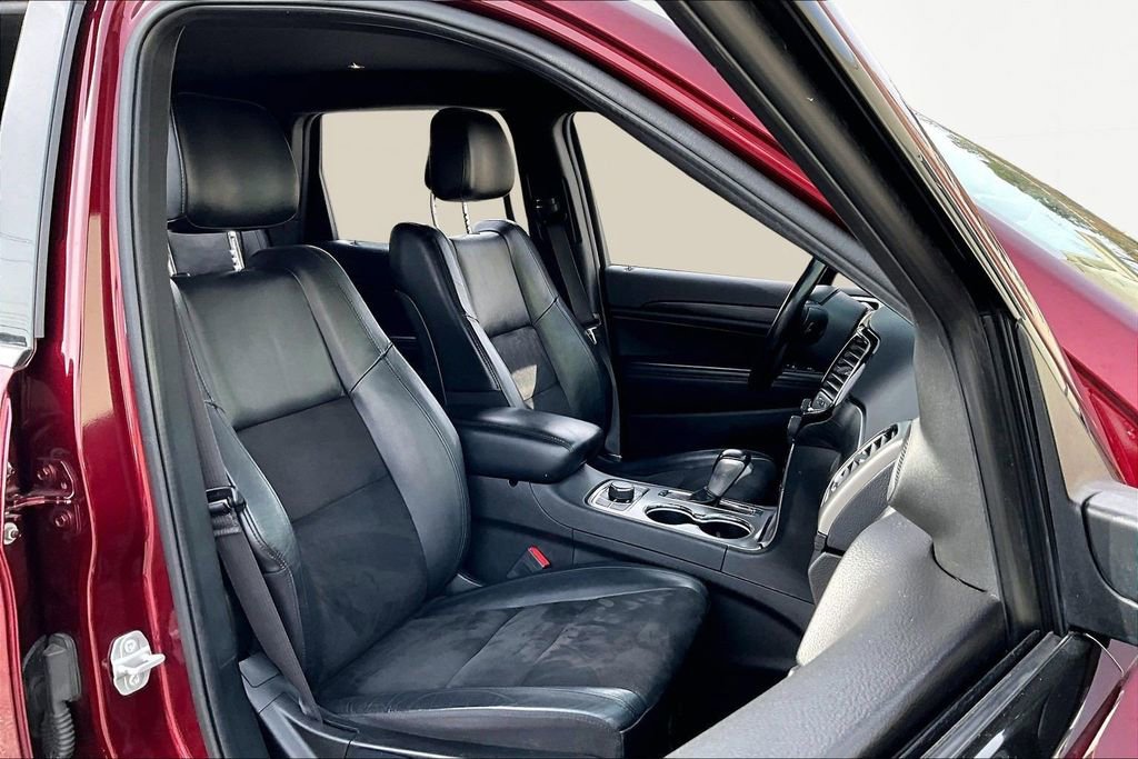 Used 2022 Jeep Grand Cherokee Laredo X image 22