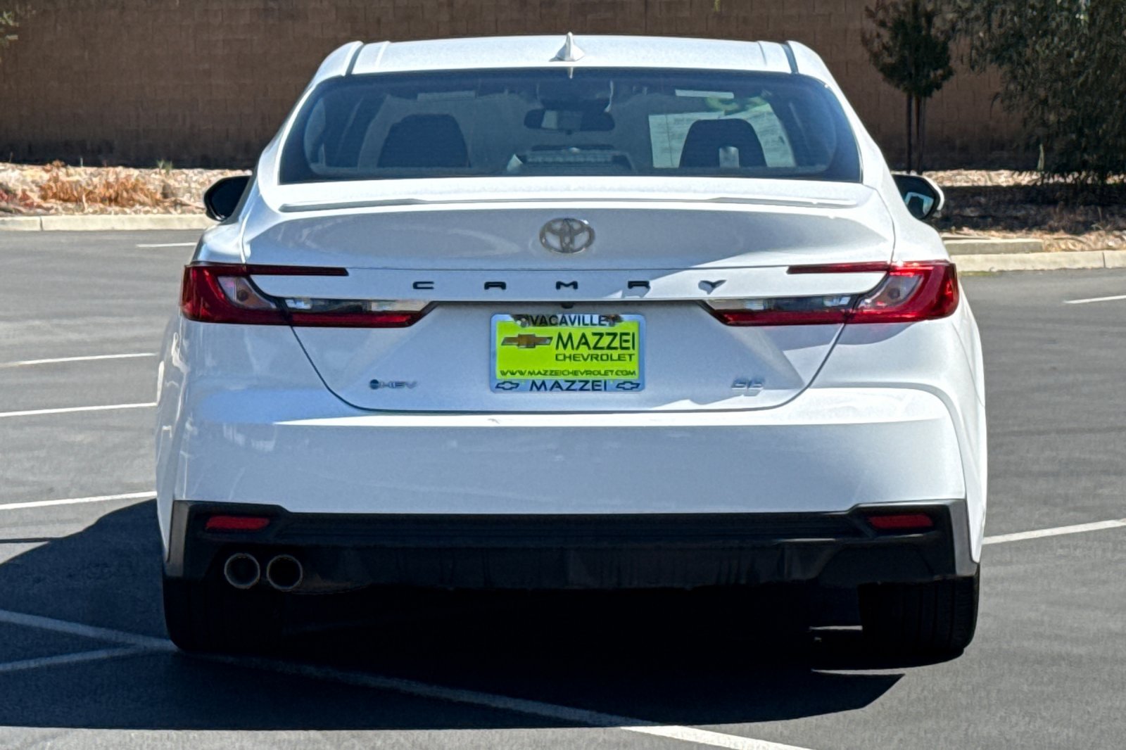 Used 2025 Toyota Camry SE FWD image 12