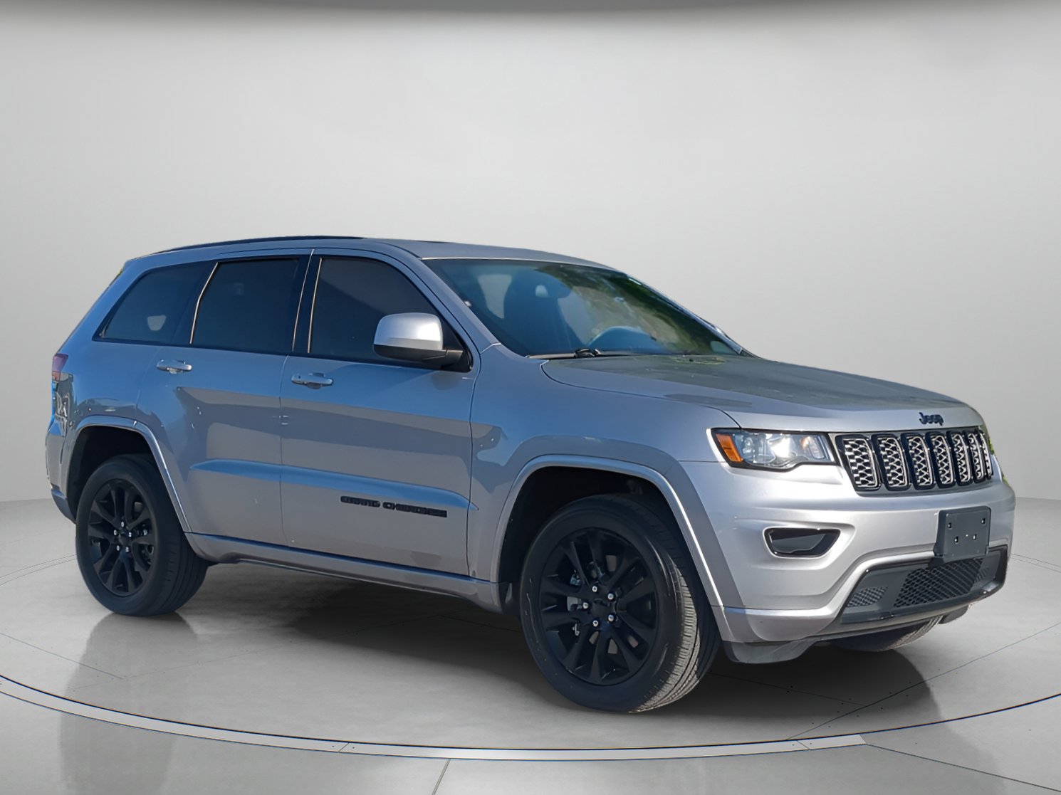 Used 2021 Jeep Grand Cherokee Laredo X image 37