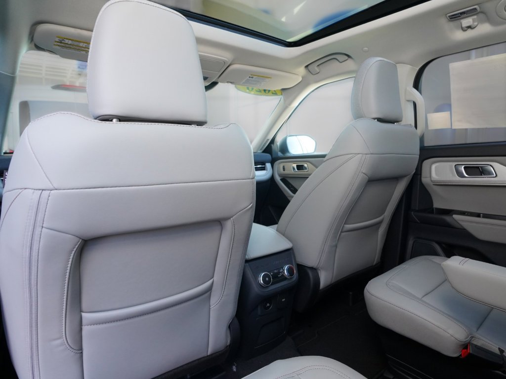 New 2026 Ford Explorer Active w/ Active Comfort Package AWD/4WD image 28