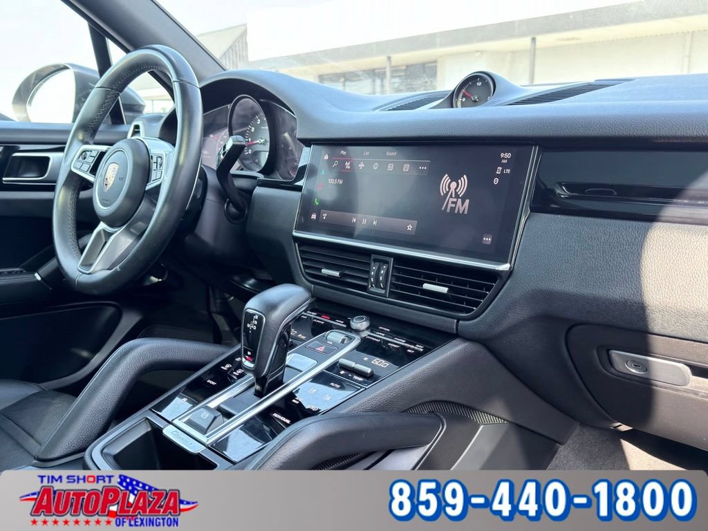 Used 2023 Porsche Cayenne w/ Premium Package AWD/4WD image 44