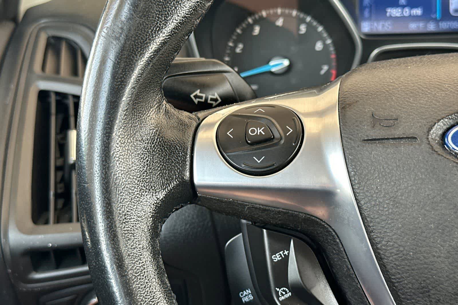 Used 2012 Ford Focus SEL FWD image 23