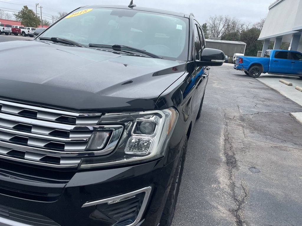 Used 2018 Ford Expedition Max Limited RWD image 4