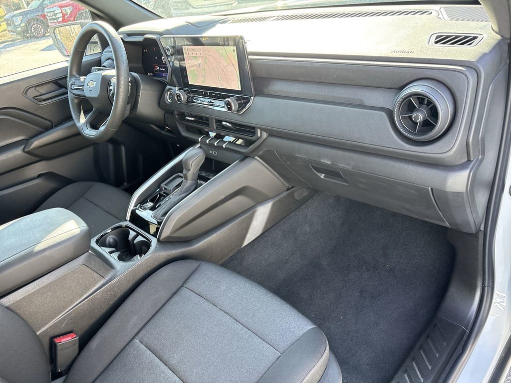 New 2025 Chevrolet Colorado W/T image 29