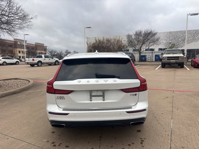 Used 2021 Volvo V60 T5 Cross Country w/ Climate Package image 6