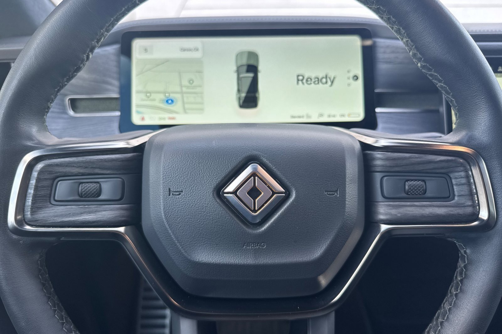 Used 2023 Rivian R1S Launch Edition image 23