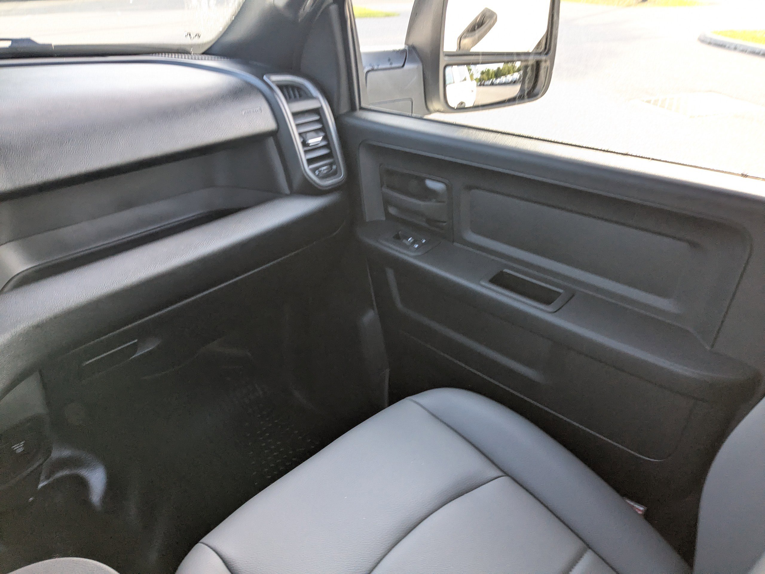 New 2026 RAM 2500 Tradesman AWD/4WD image 16