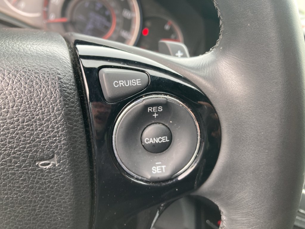 Used 2017 Honda Accord Sport image 40