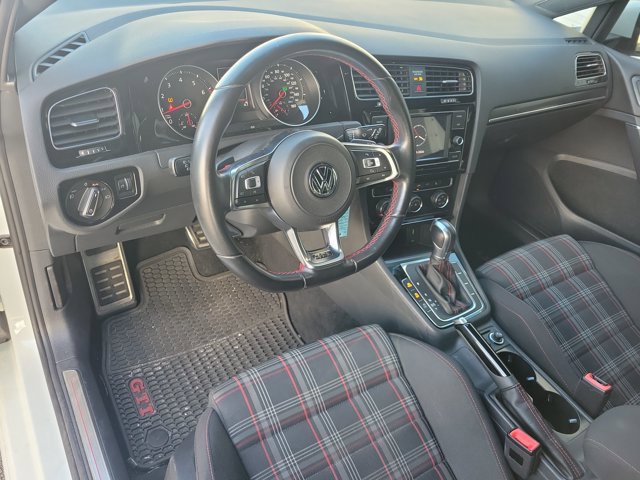 Used 2018 Volkswagen GTI S FWD image 12