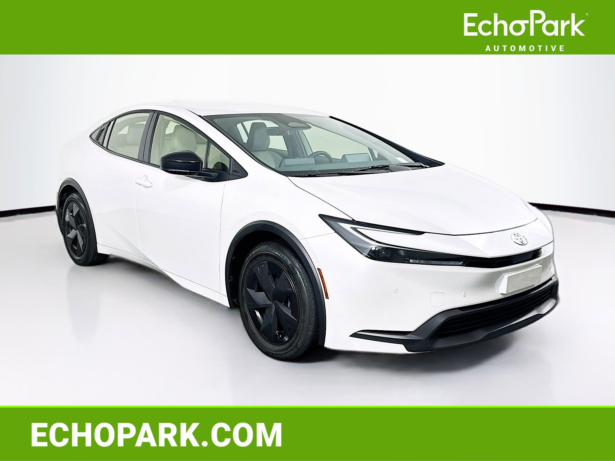 Used 2024 Toyota Prius LE image 1