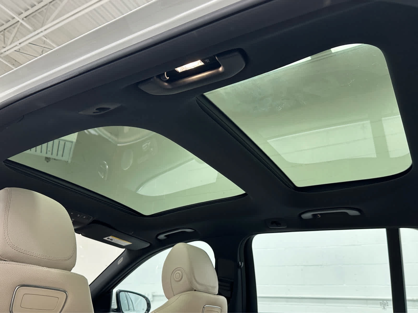 Used 2019 Mercedes-Benz E 450 4MATIC Wagon image 39