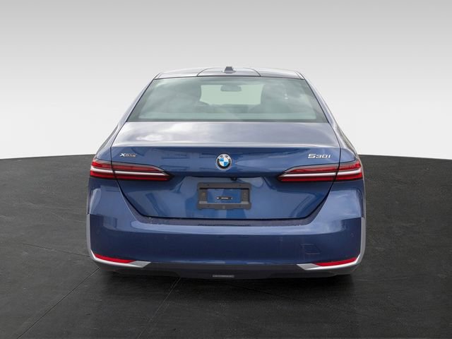 Certified 2024 BMW 530i xDrive w/ Premium Package image 8