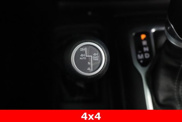 Used 2025 Jeep Wrangler Unlimited Sahara image 22