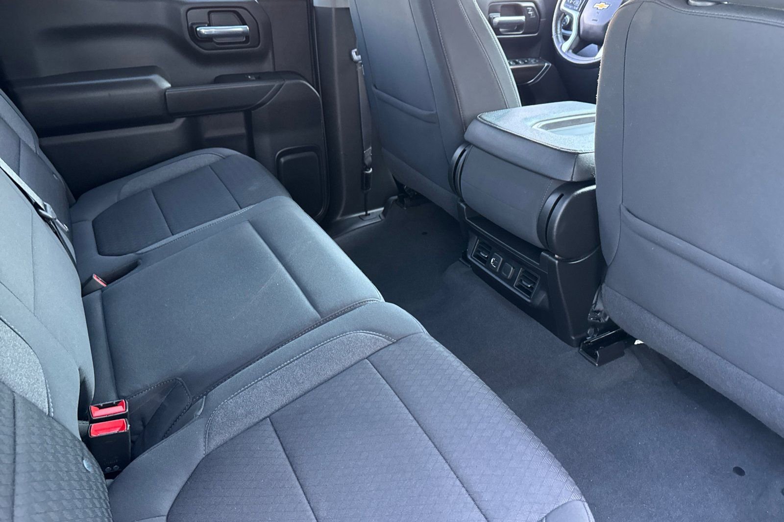 Used 2022 Chevrolet Silverado 1500 LT image 18