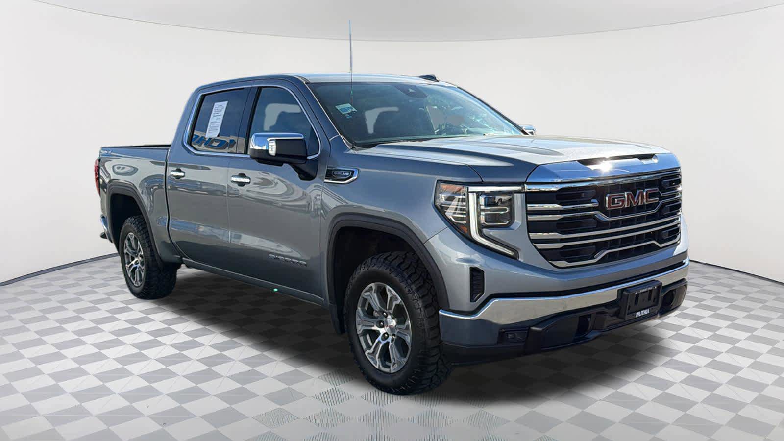Certified 2024 GMC Sierra 1500 SLT image 3