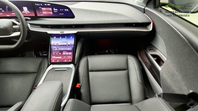 Used 2025 Lucid Air Pure RWD image 49