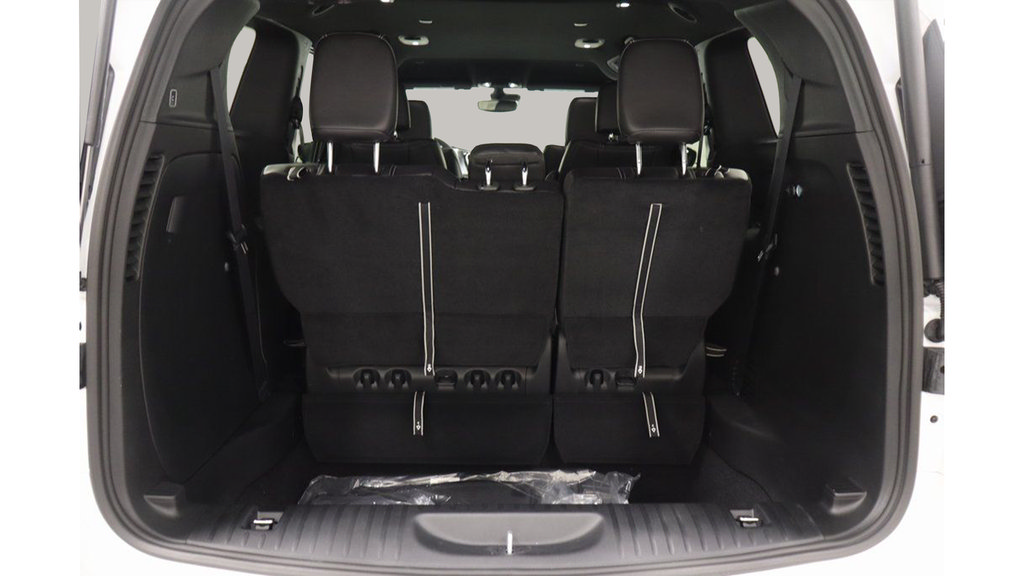 New 2026 Chrysler Pacifica Select w/ S Appearance Package FWD image 18