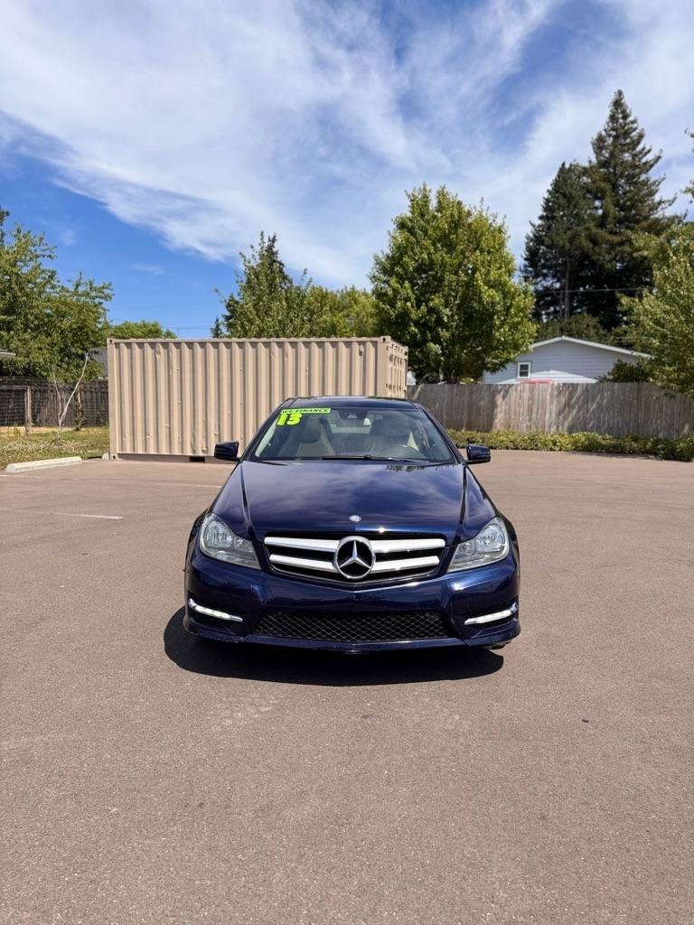 Used 2013 Mercedes-Benz C 350 Coupe image 2