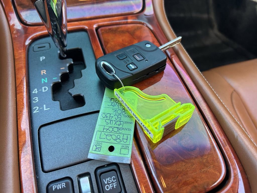 Used 2004 Lexus SC 430 Convertible image 30