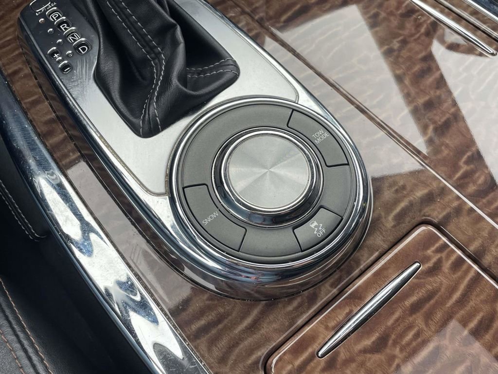 Used 2020 Nissan Armada SL w/ Premium Package image 39