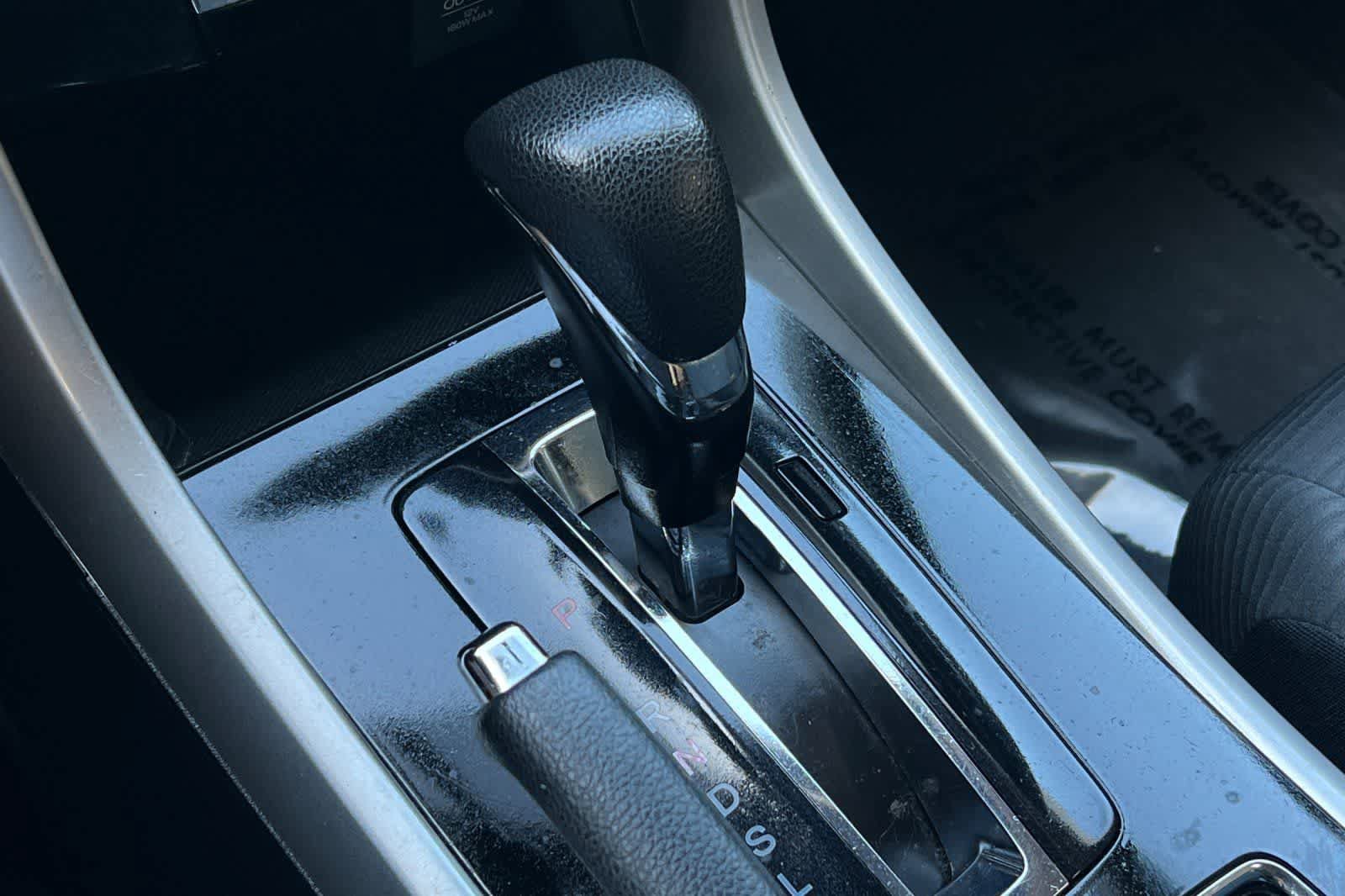 Used 2016 Honda Accord LX image 25