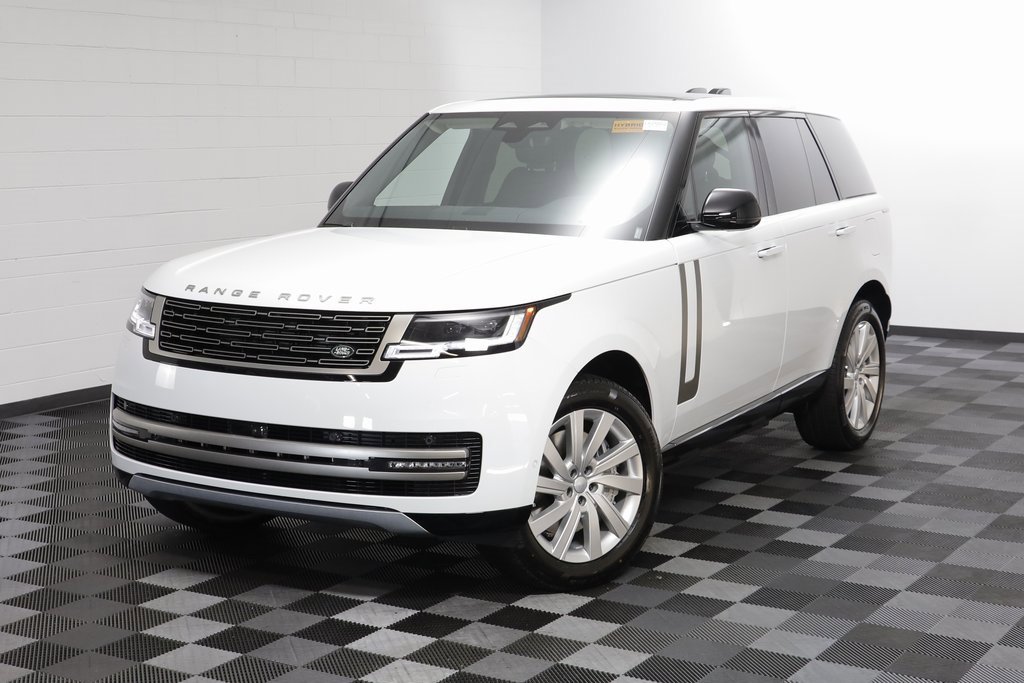 New 2025 Land Rover Range Rover SE image 1