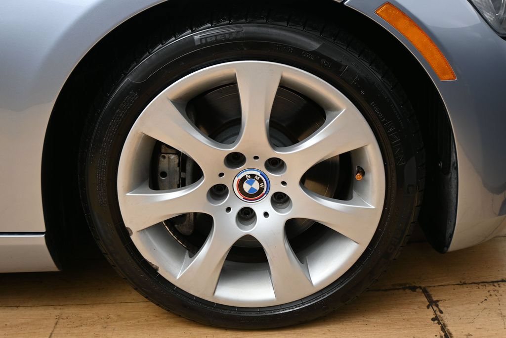 Used 2009 BMW 335i Convertible RWD image 26