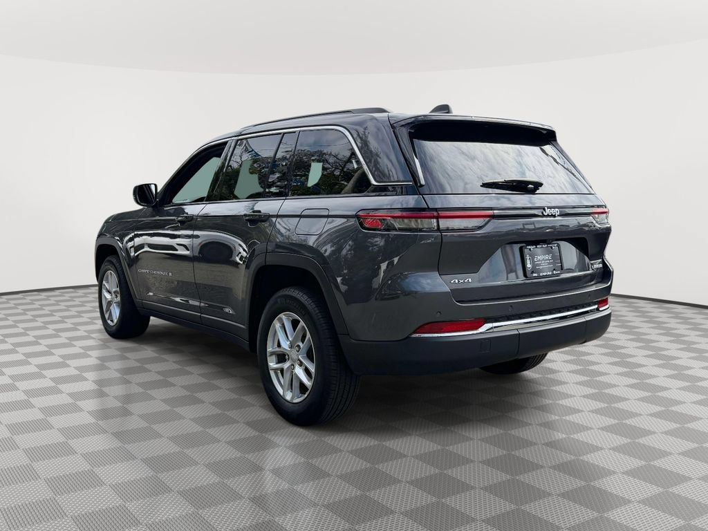 Certified 2025 Jeep Grand Cherokee Laredo AWD/4WD image 7