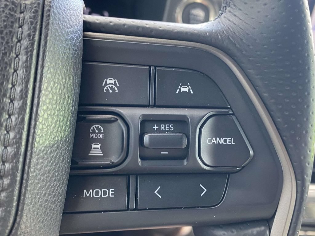 Used 2025 Toyota 4Runner SR5 RWD image 58