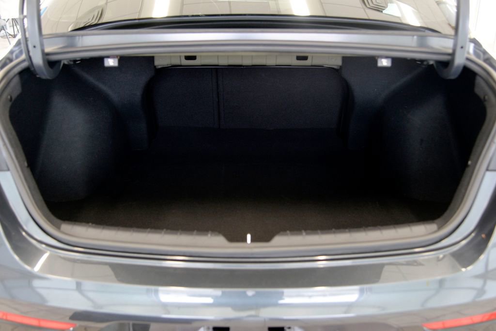 Used 2023 Kia K5 LXS image 29