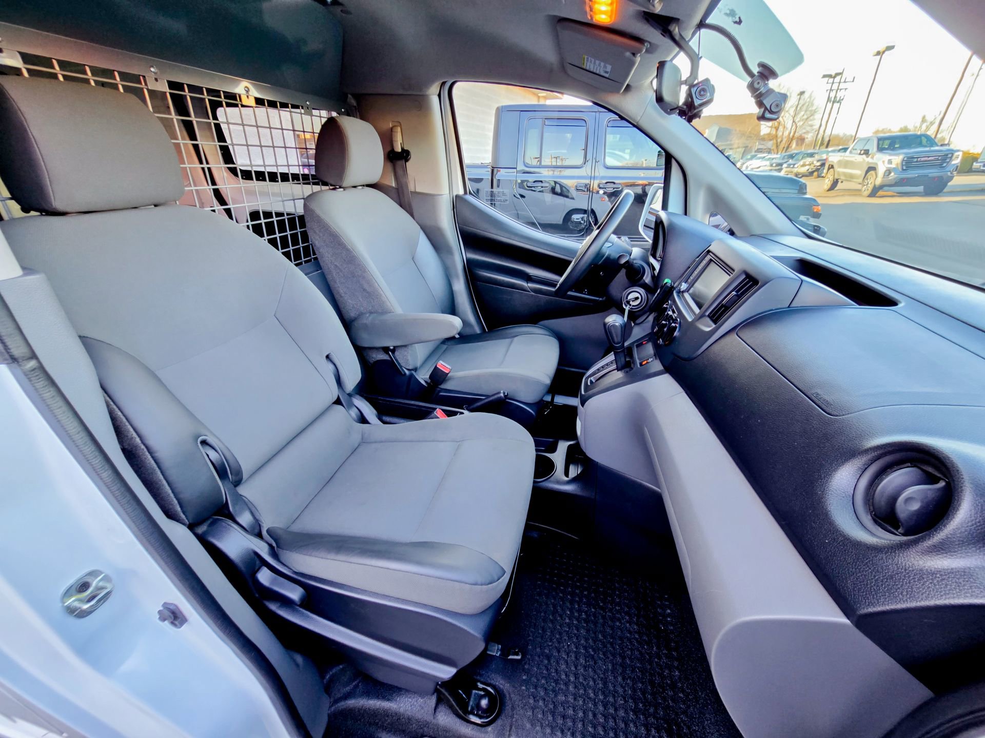 Used 2021 Nissan NV200 SV w/ Sliding Door Glass Package image 30