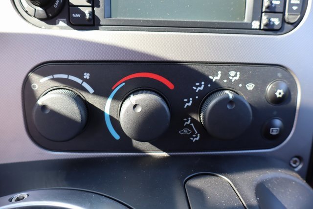 Used 2005 Dodge Viper SRT-10 image 16