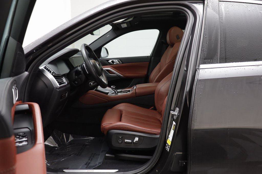 Used 2022 BMW X6 xDrive40i w/ Premium Package image 5