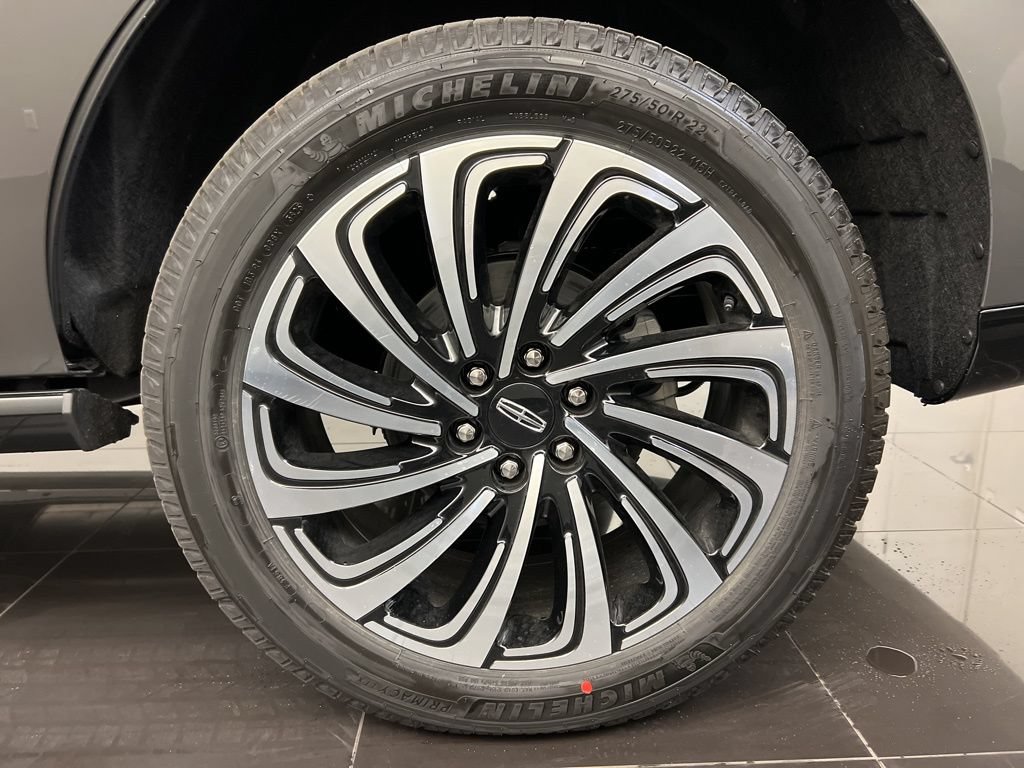 New 2025 Lincoln Navigator Black Label AWD/4WD image 7
