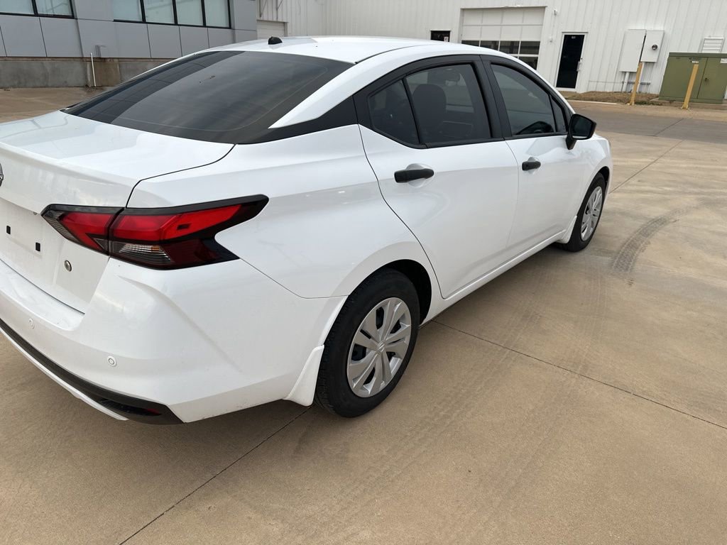 Used 2024 Nissan Versa S w/ Trunk Package image 28