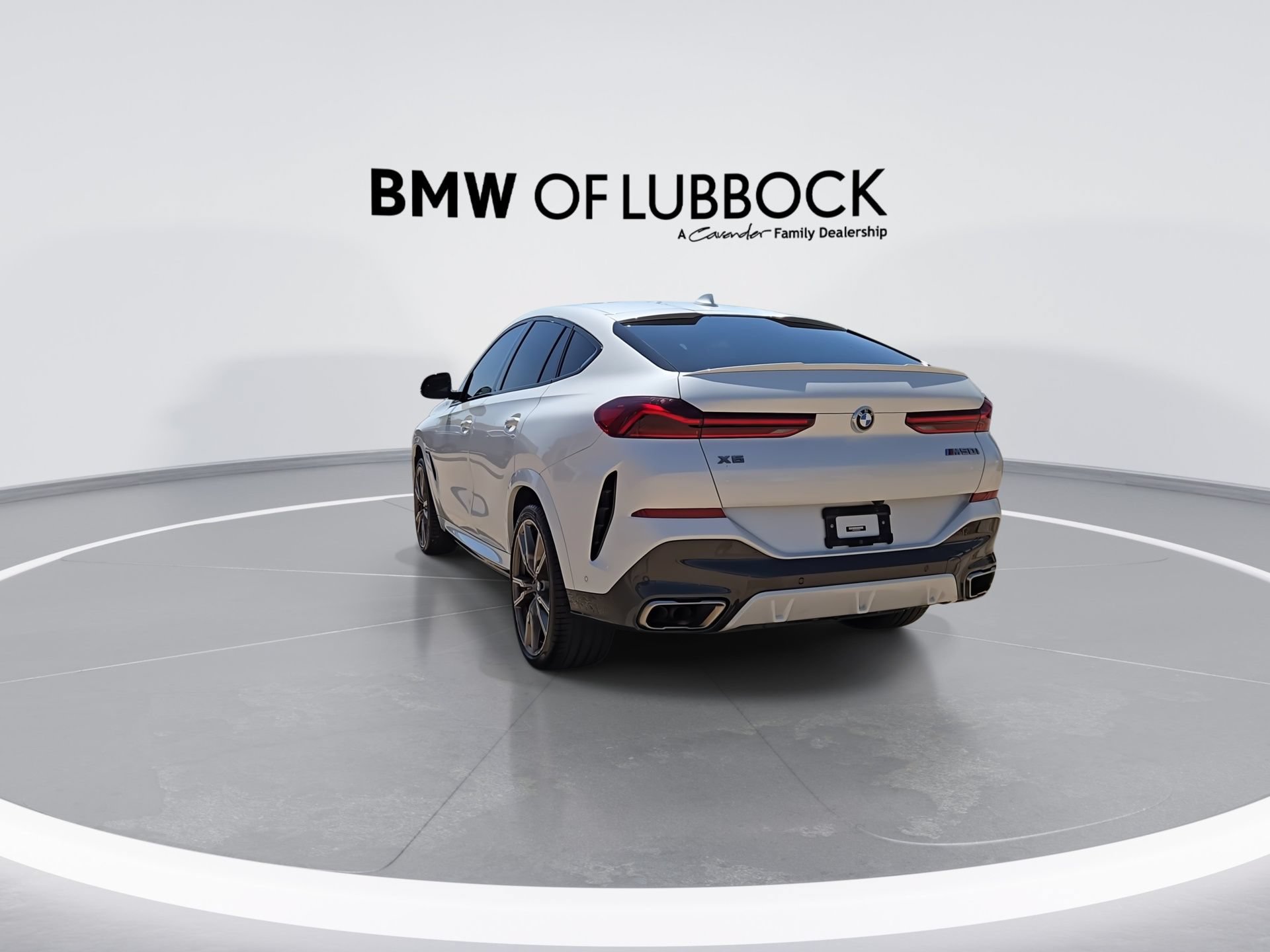 Used 2022 BMW X6 M50i w/ Executive Package AWD/4WD image 7