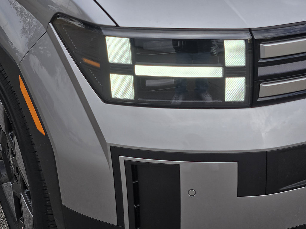 New 2026 Hyundai Santa Fe SE FWD image 9
