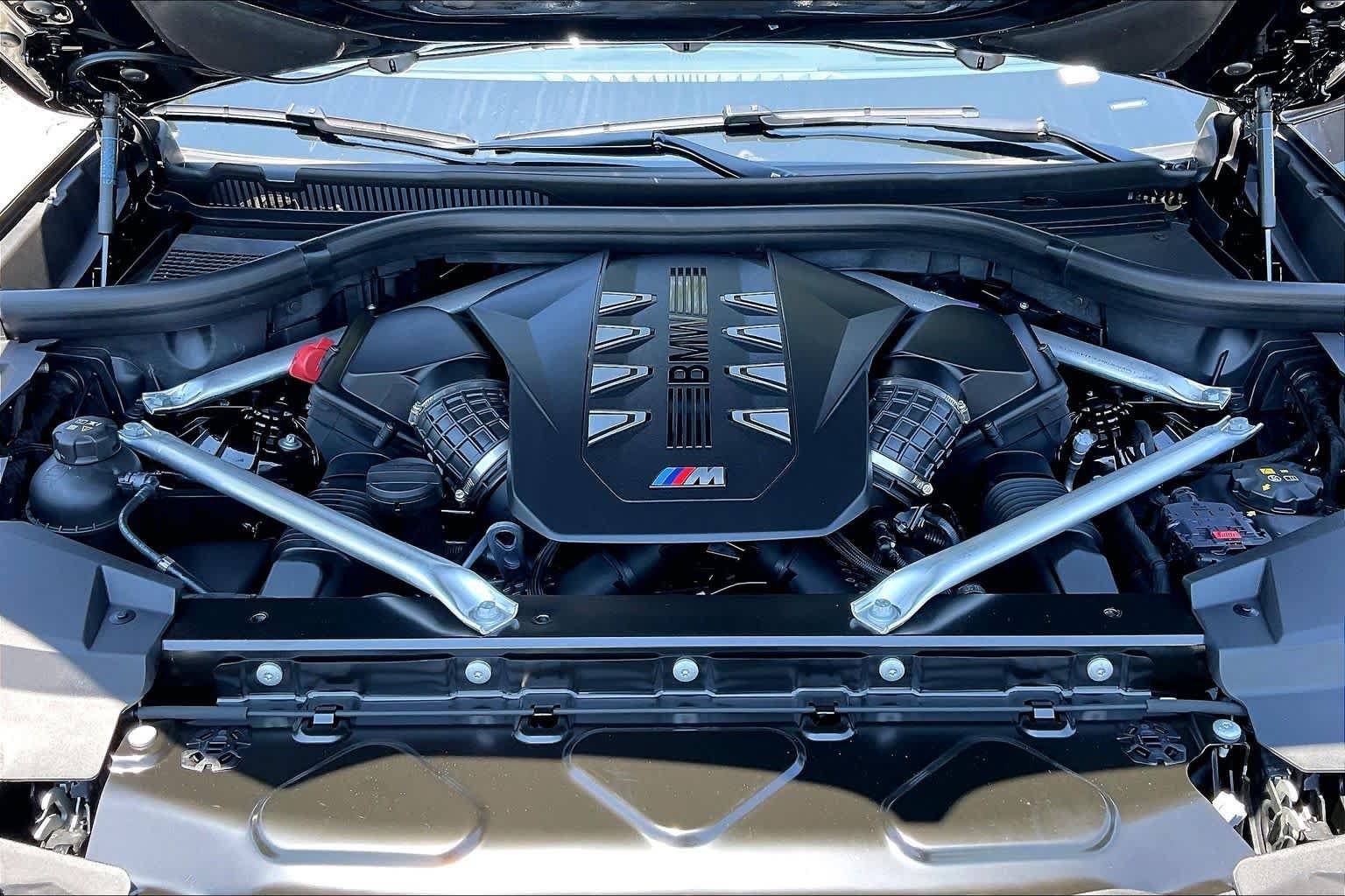 Used 2027 BMW X6 M60i AWD/4WD image 16