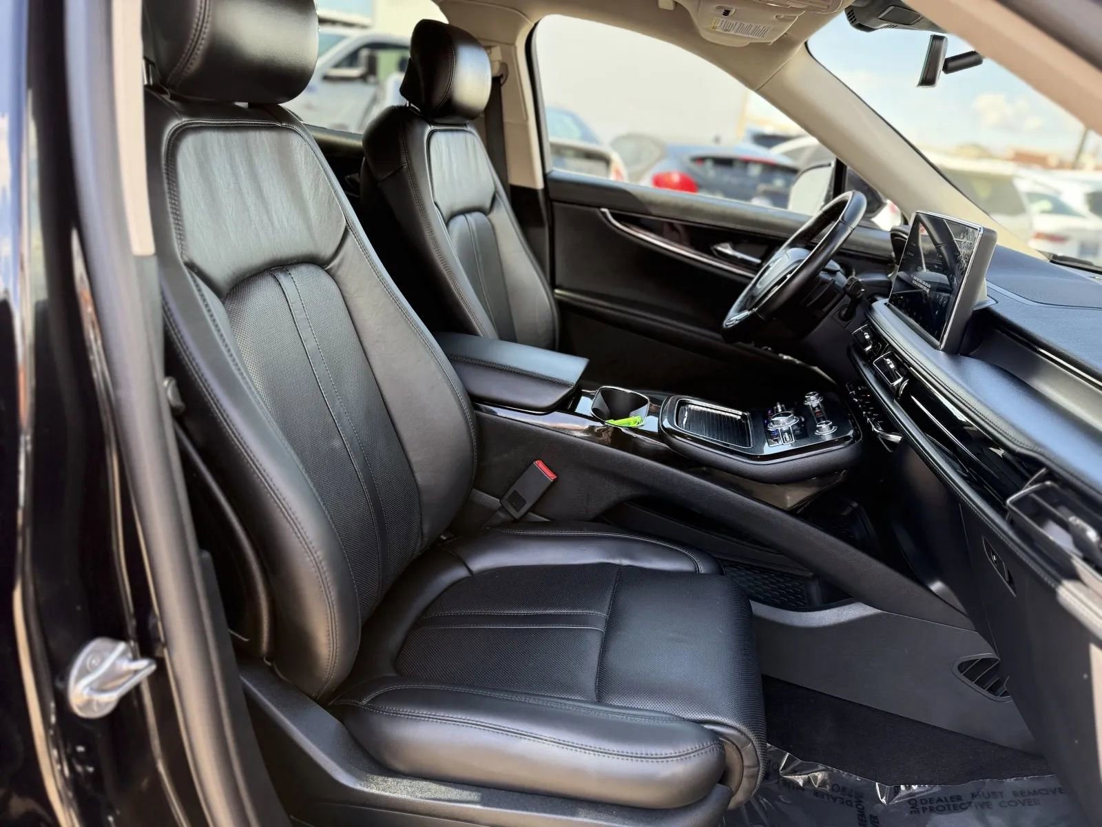 Used 2023 Lincoln Nautilus Reserve w/ Equipment Group 201A image 19