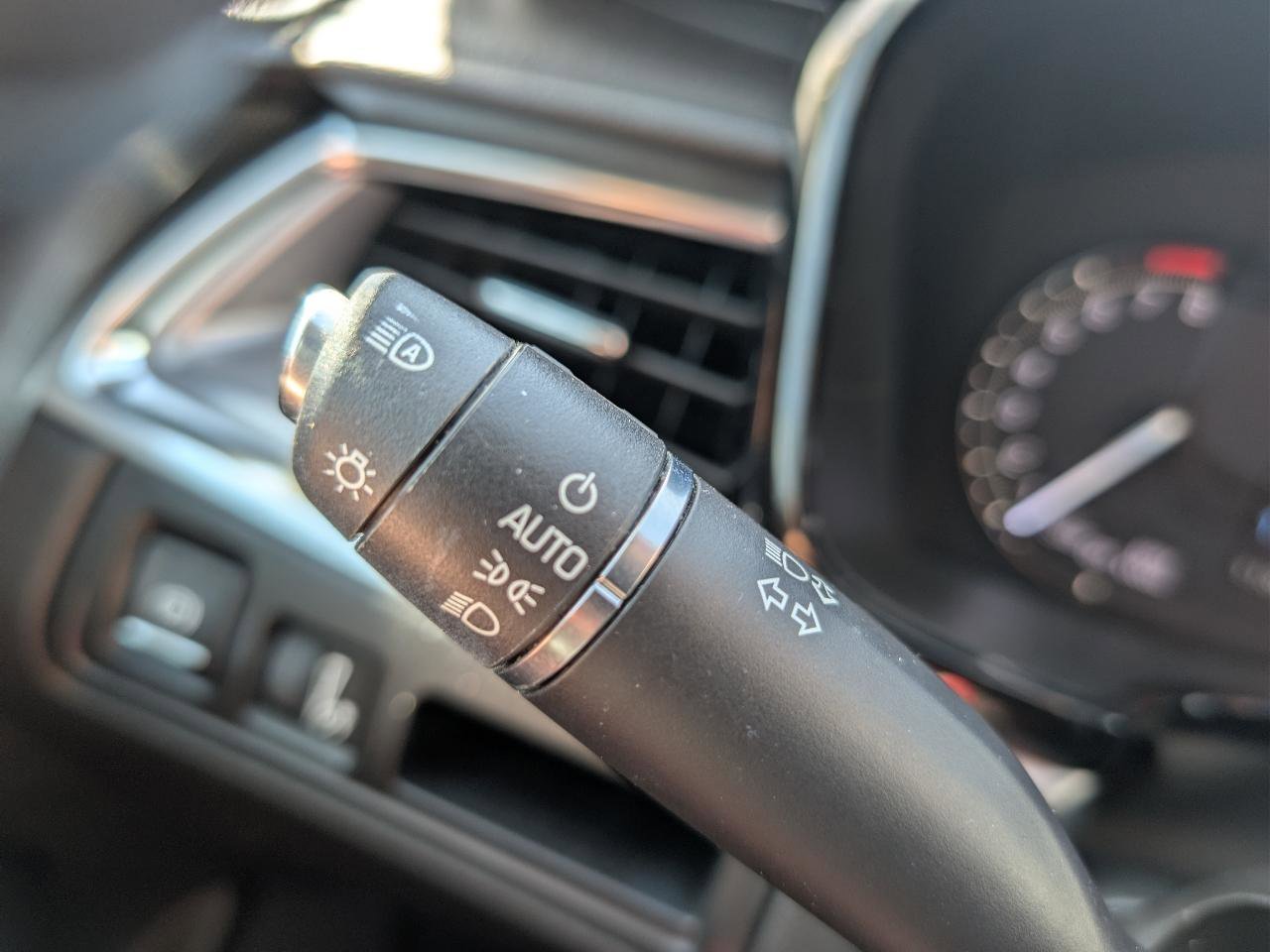 Used 2017 Cadillac XT5 Premium Luxury w/ Advanced Security Package image 31