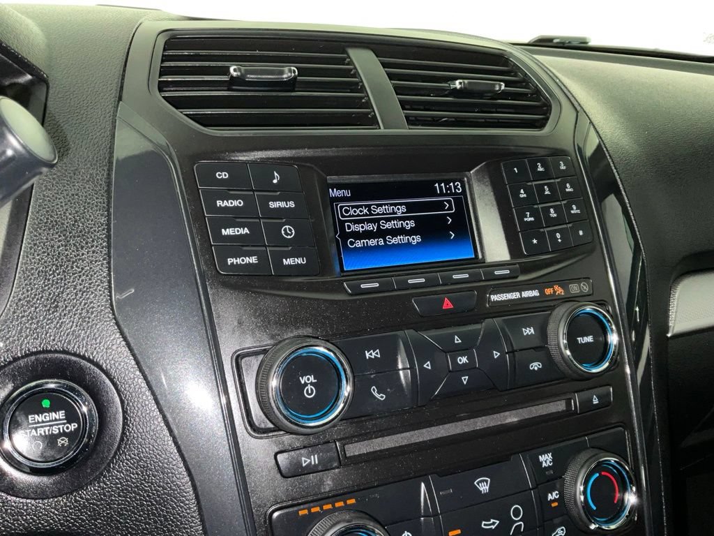 Used 2017 Ford Explorer XLT FWD image 23