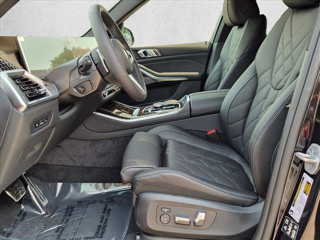 New 2026 BMW X5 xDrive40i w/ M Sport Package AWD/4WD image 4