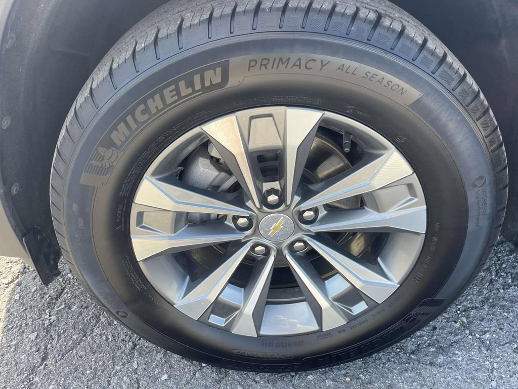 Used 2025 Chevrolet Equinox LT AWD/4WD image 7