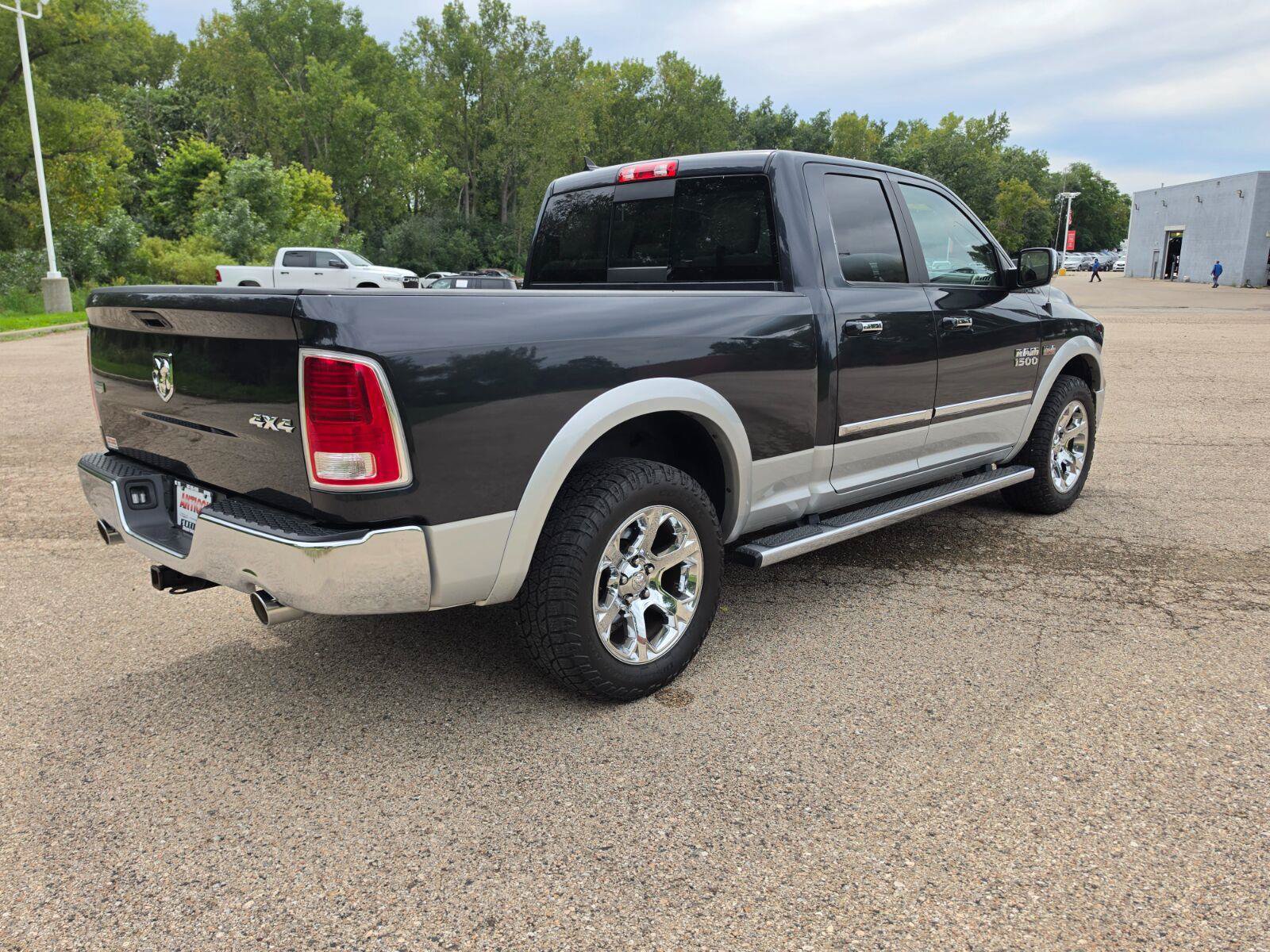 Used 2014 RAM 1500 Laramie w/ Convenience Group AWD/4WD image 7
